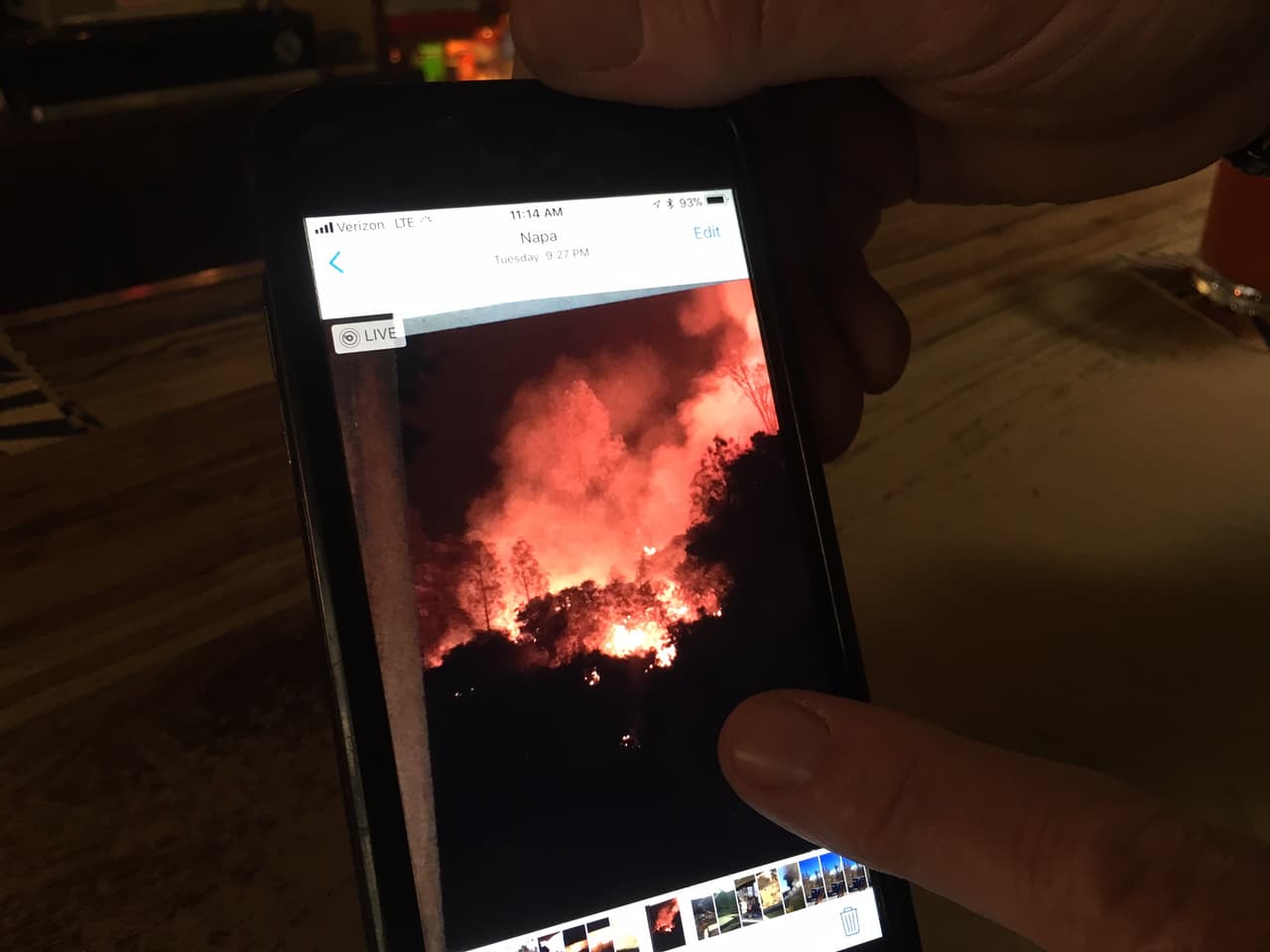 "Era un tornado de fuego", dice pareja que enfrentó en su casa un feroz incendio en California