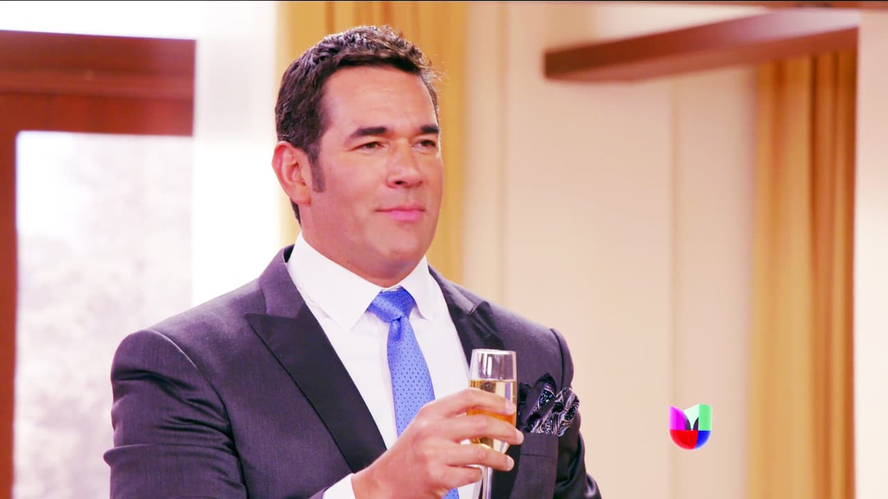 Llegó el momento Roberto, todos esperan que pidas la mano de Luciana.