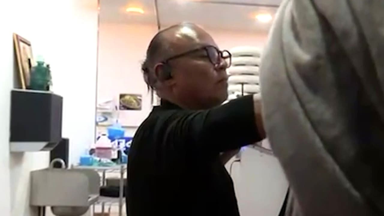 Encuentro inesperado: inmigrantes entablan amistad única al conocerse en centro de detención en California