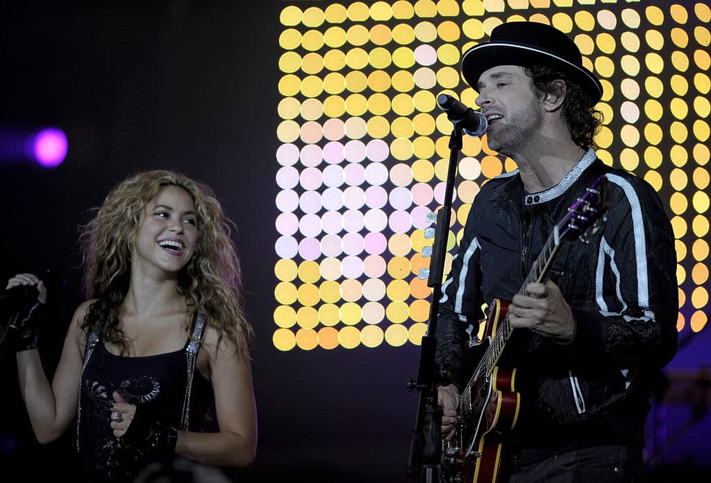 El concierto de caridad ALAS reunió más de 20 artistas en un evento histórico. Aquí, con Gustavo Cerati.