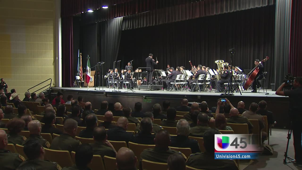 El evento binacional relacionado con seguridad fronteriza, contó con la participación de la Sinfónica y el Mariachi de la Policía Federal Mexicana.