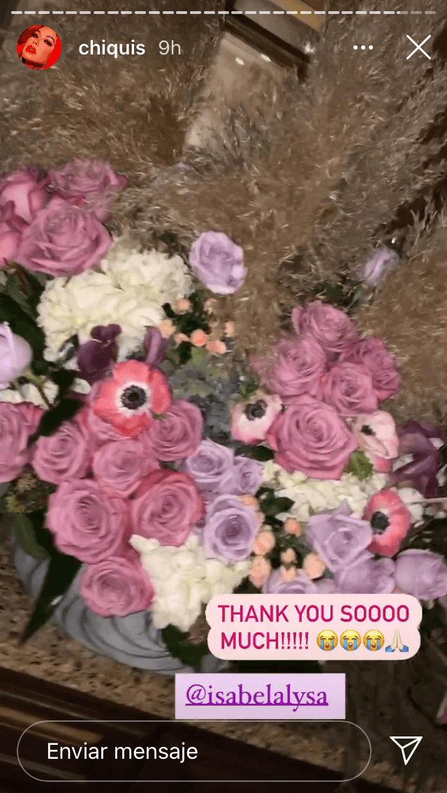 También arreglos florales con los que recibió el cariño ante la nominación. 
<br>