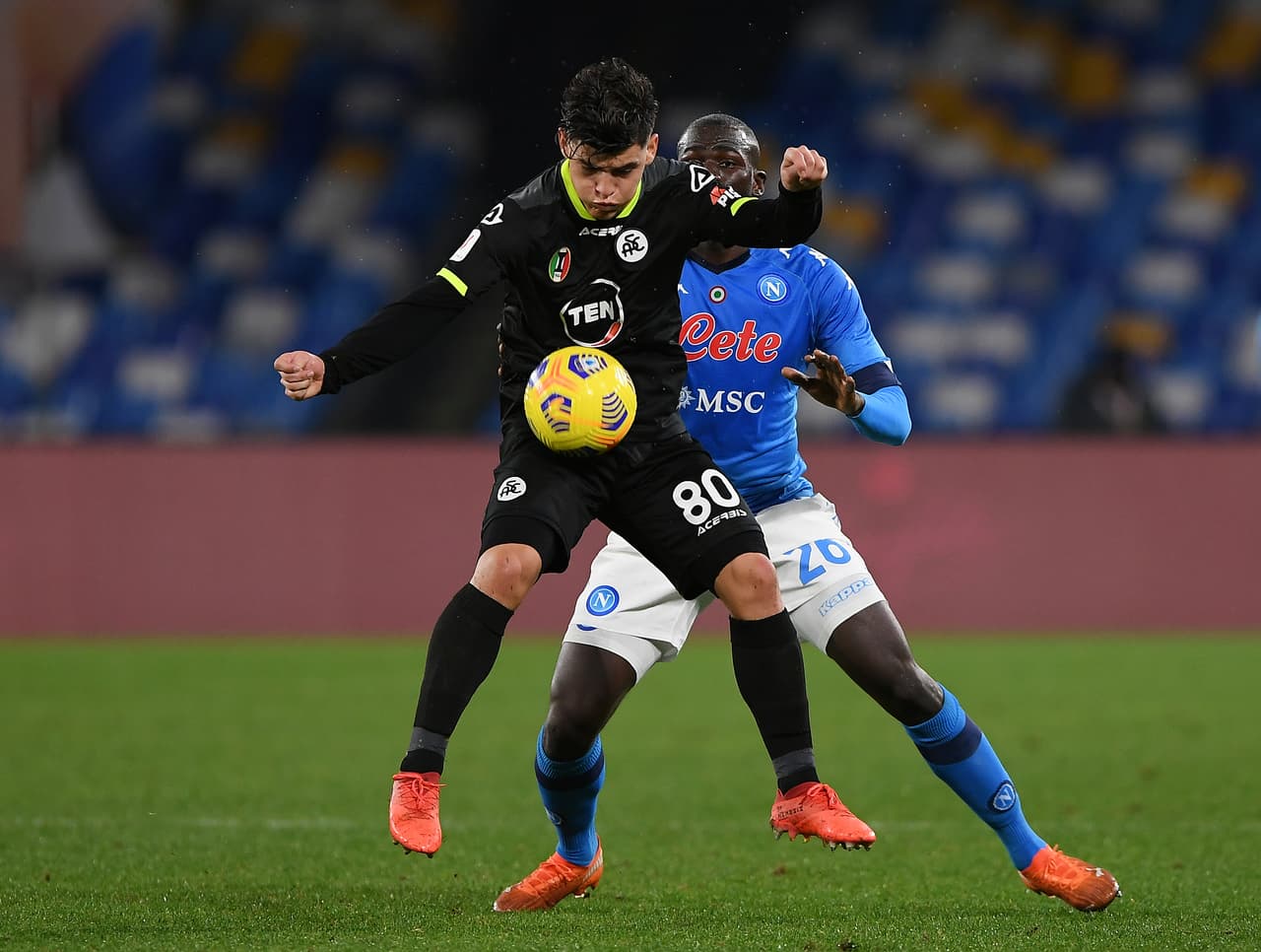 Koulibaly (5’), Lozano (20’), Politano (30’) y Elmas (40’) hicieron los goles para el cuadro de Gattuso. Por los visitantes descontaron Gyasi (71’) y Acampora (73’). Para acceder a la Final de la justa deberán pasar sobre el Atalanta.