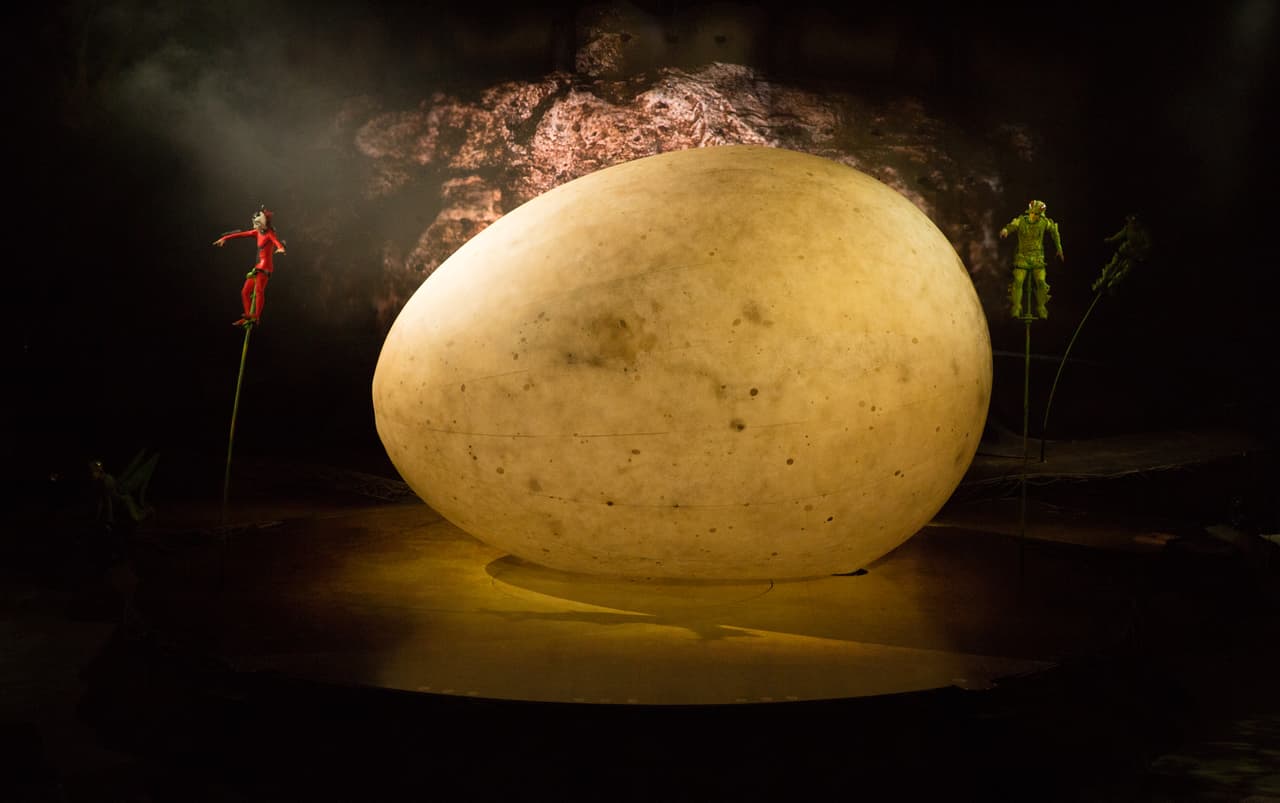 Imágenes de la producción Ovo que trae Cirque du Soleil a Tucson.