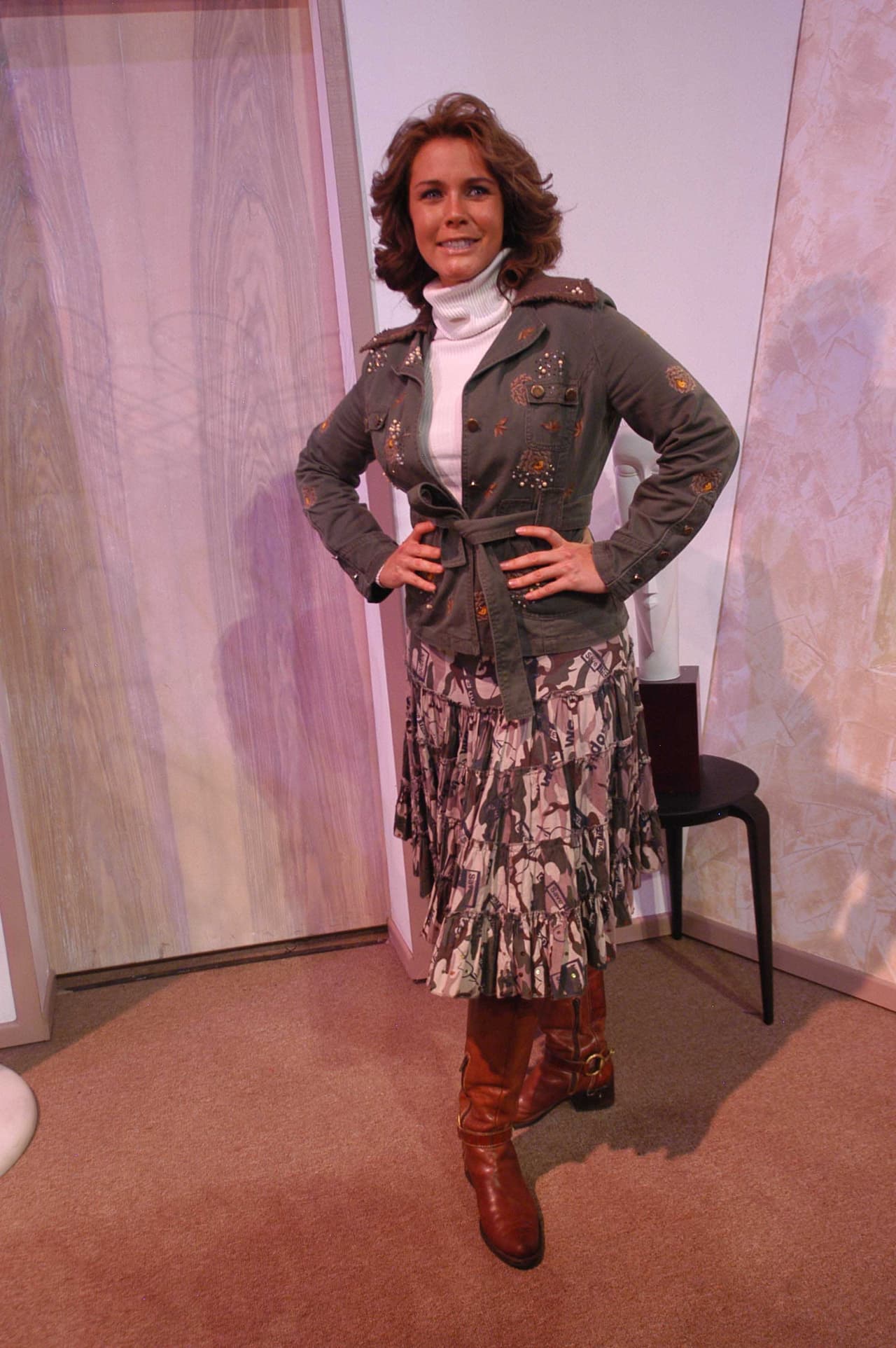 Por suerte
<b><a href="http://www.univision.com/temas/sabine-moussier">Sabine</a></b> supo alejarse de esa relación tormentosa y ahora vive feliz junto a sus hijos quienes ya tienen 14 y 11 años.