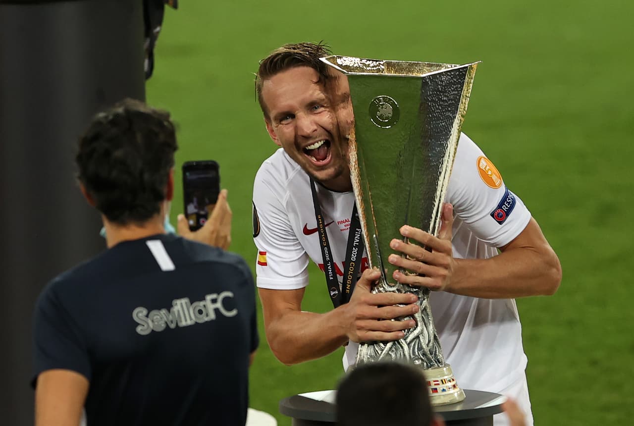 De Jong asegura que Sevilla ganó la Europa League por jugar “como una familia”