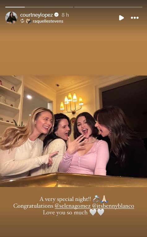 Selena Gómez festejó su compromiso al lado de sus amigas.