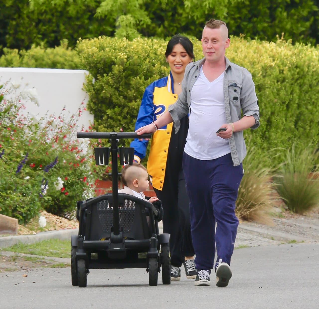 Desde 2017, Brenda mantiene una relación con otro exactor infantil: Macaulay Culkin. Juntos se convirtieron en padres en abril de 2021, con el nacimiento de su hija Dakota Song Culkin.