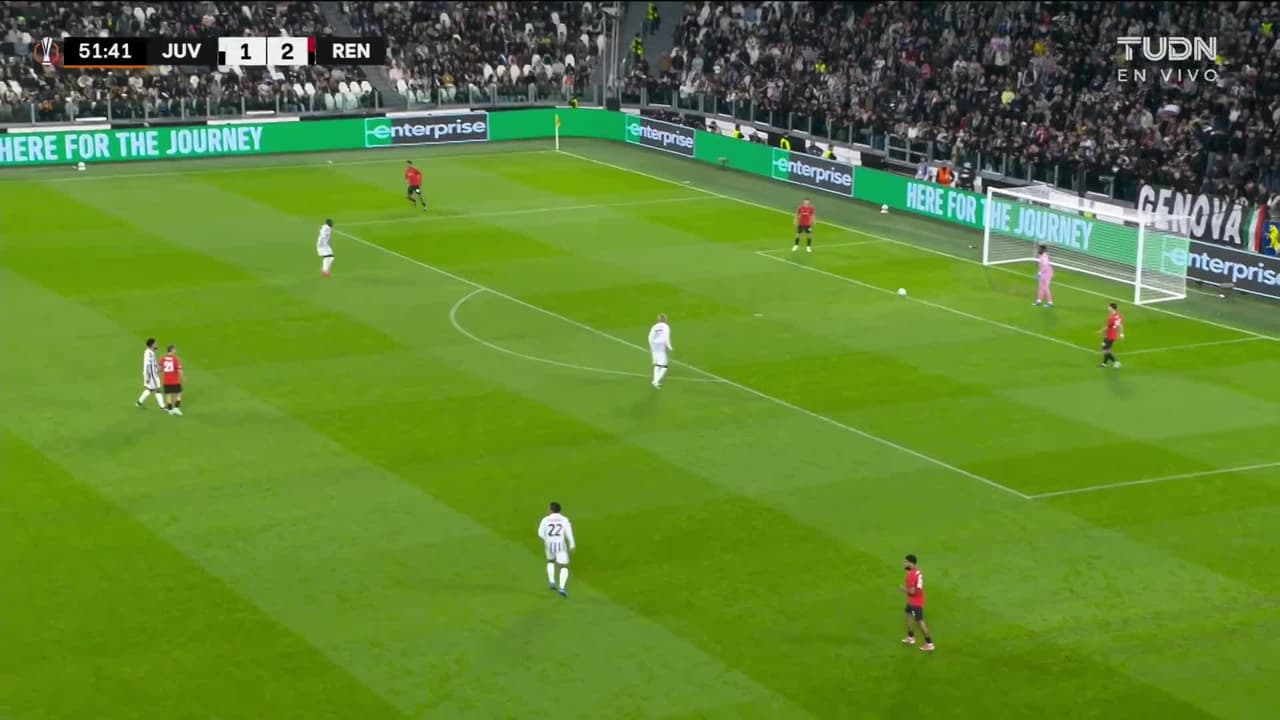 ¡TIRO ATAJADO! disparo por Mousa Al Tamari.