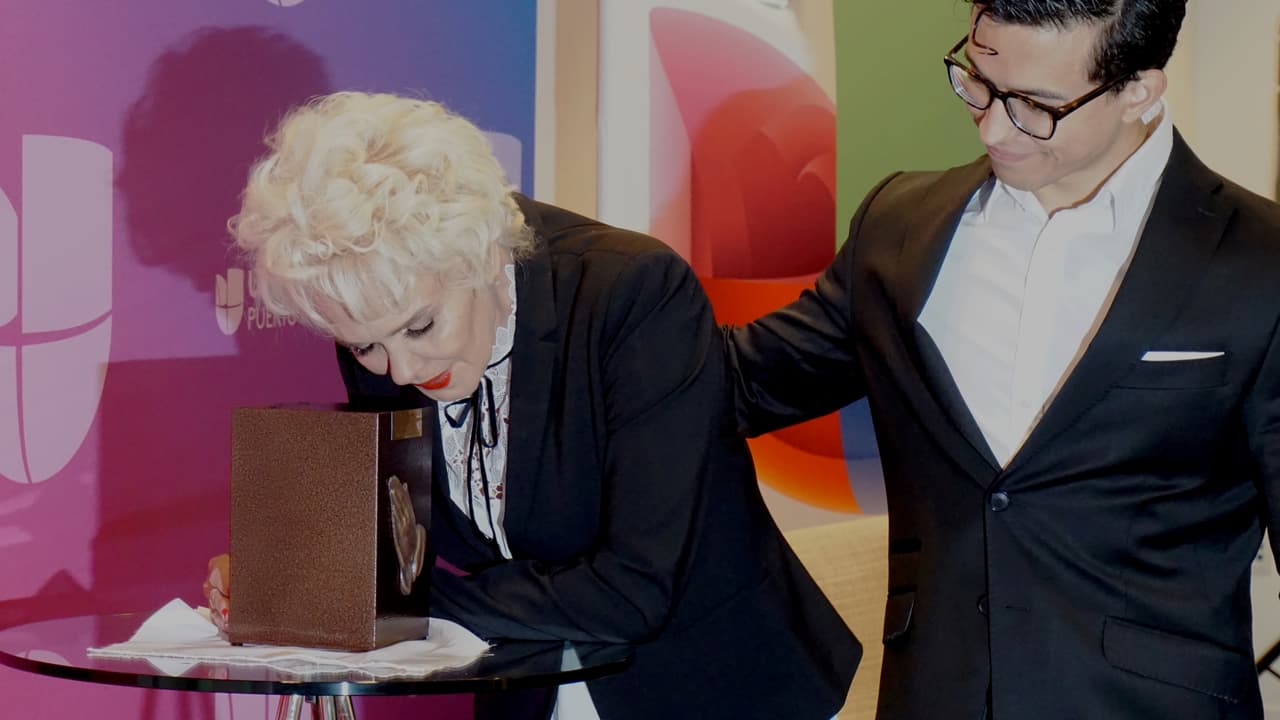 Mucho más que un buen amigo y pareja de vida, Elín fue el manager que hizo de la carrera artística de Charytín una de las más trascendentales. En 1978 se casaron y un año después nació su primer hijo, Shalim. En 1988 se mudaron a Miami y en 1991 la pareja tuvo mellizos: Sharina y Alexander Ortiz.