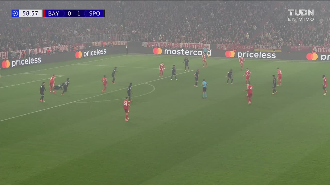 ¡TIRO ATAJADO! disparo por Joshua Kimmich.