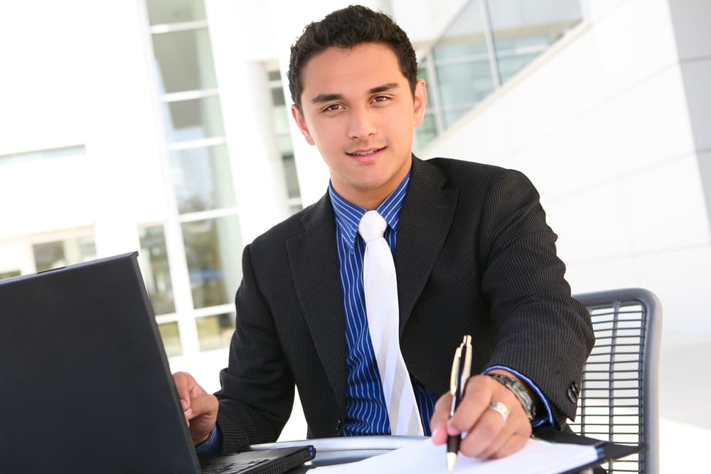 Saturno, tu planeta regente, te impulsará a sentar las bases de un nuevo negocio con el que harás inversiones inteligentes.