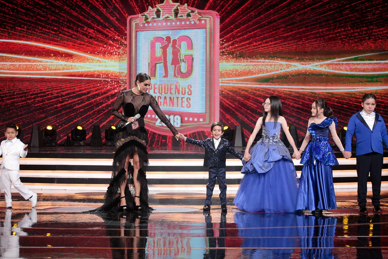 Vestidos de azul: Mateo, Taisia Flor, Yahir y Jennifer del escuadrón de los 'Supersabios', esperaban con nerviosismo el resultado.