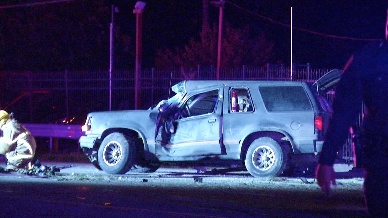 En condición de cuidado el conductor que se quedó dormido e impactó una poste y una valla 