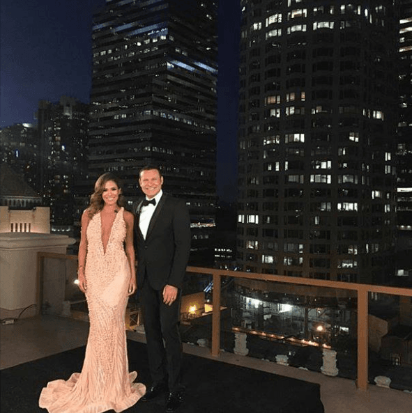 Luciendo su espléndida figura en el súper especial #PasionyPoder.