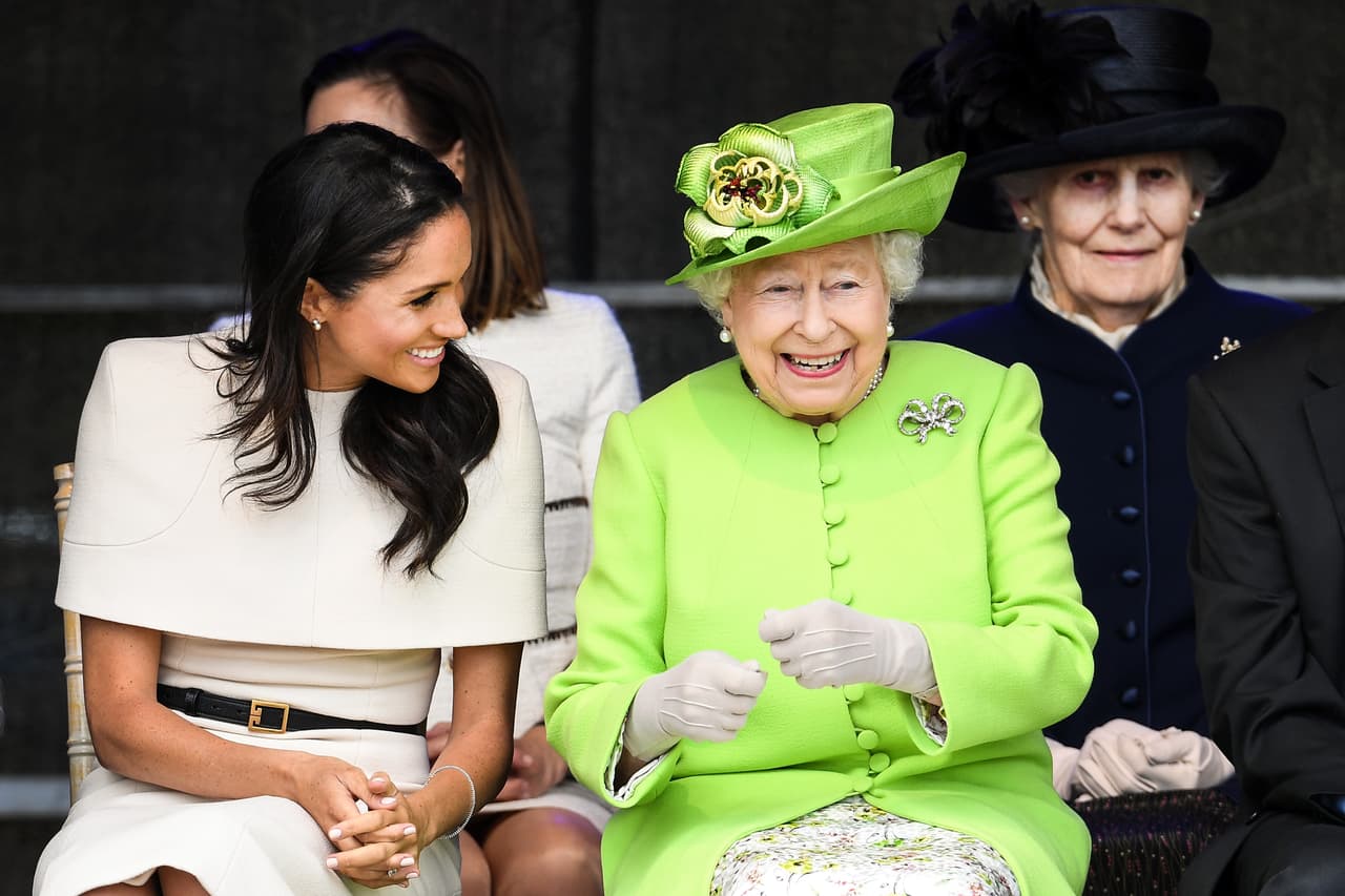 Cuando
<b><a href="https://www.univision.com/famosos/la-reina-isabel-da-su-bendicion-a-los-planes-de-independencia-del-principe-harry-y-meghan-markle-fotos" target="_blank">la reina dio su visto bueno</a></b> a la pareja en enero pasado, uno de los acuerdos fue que su salida estaría sujeta a una revisión de 12 meses.
<br>