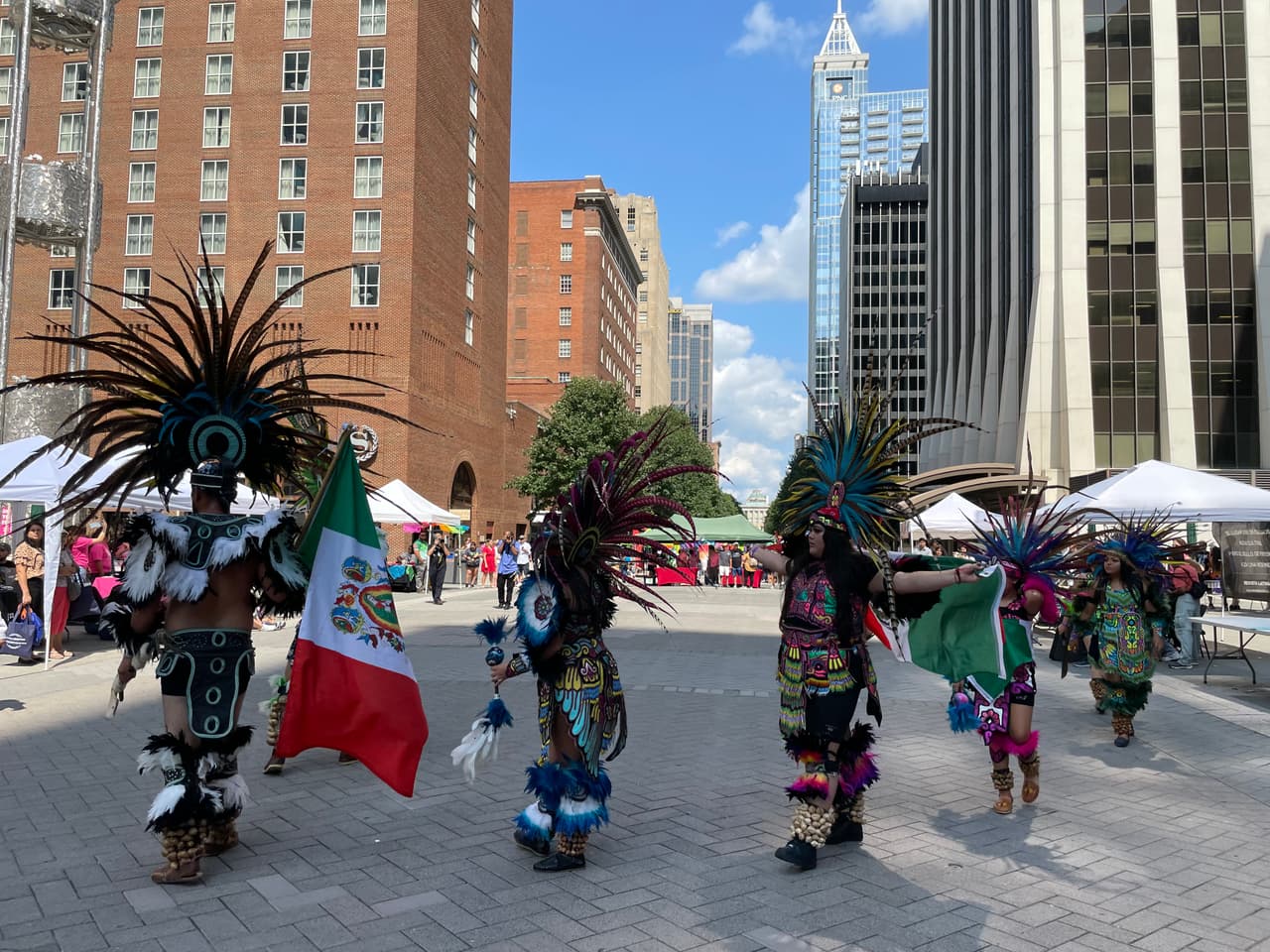 La Fiesta del Pueblo es considerado como el festival latinoamericano más grande y diverso del área del Triángulo.