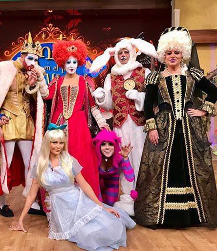 La tradicional fiesta de Halloween llegó y en Despierta América nos transformamos para dar vida a los personajes de 'Alicia en el país de las maravillas'.