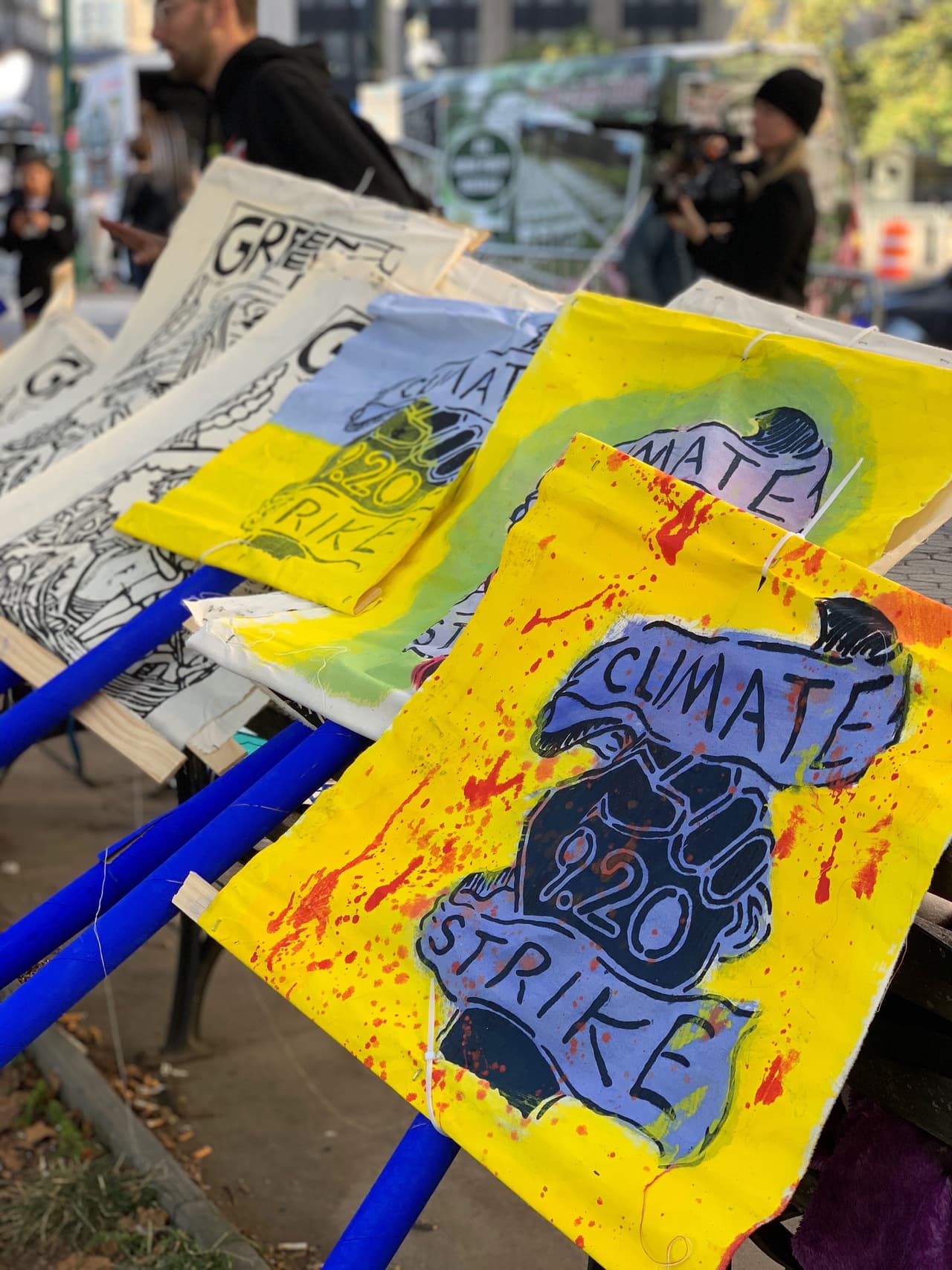 La protesta lleva el lema Climate Strike (Huelga Climática).