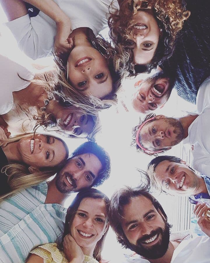 Y dejaron ver que no sólo se divierten entre ellos, sino que también comparten momentos inolvidables con sus mejores amigos.