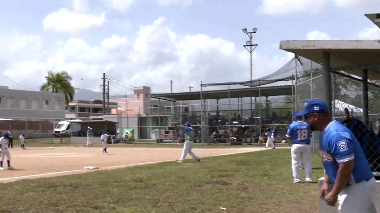 Niños venezolanos encuentran refugio en el deporte: Así abraza Puerto Rico a peloteros en campeonato
