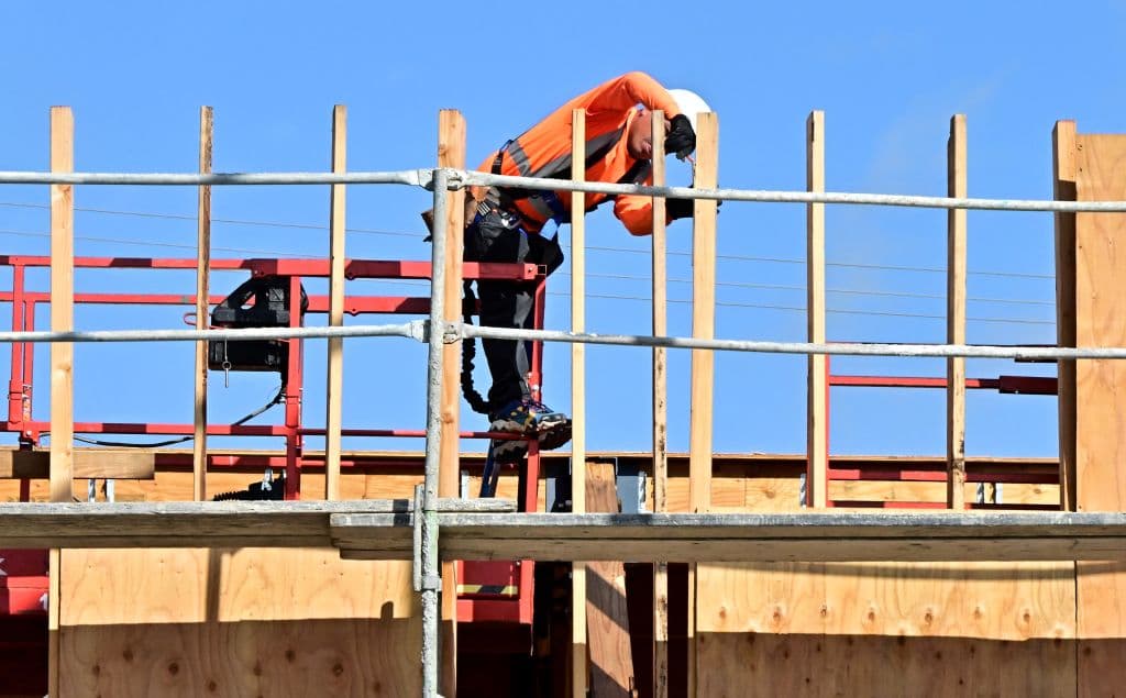Crisis en la construcción en Florida: ¿Por qué no hay suficientes trabajadores?