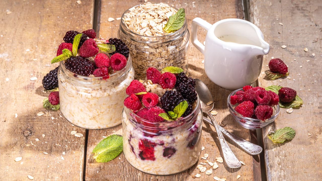 El secreto para un desayuno saludable: Recetas para preparar Overnight Oats y aprovechar sus beneficios