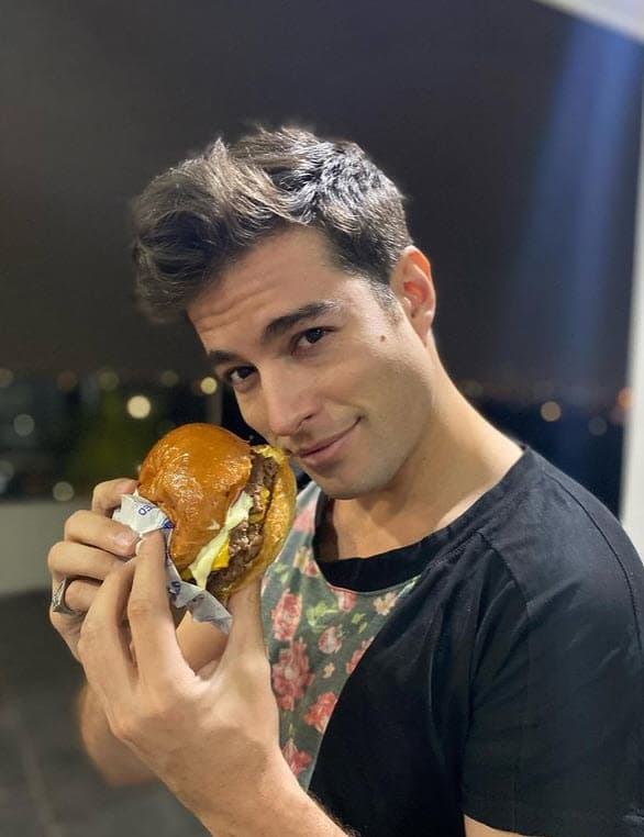 <b>Danilo Carrera</b> fue cuestionado respecto a las imágenes que confirmarían que
<b> <a href="https://www.univision.com/famosos/danilo-carrera-novia-fotos">su exnovia</a> ya tiene una nueva relación.</b>
<br>