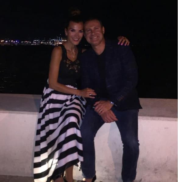 Alan Tacher en este día festejó a su esposa Cristina Bernal con una salida en pareja y presumió su gran amor por ella: "¡te amo tanto... Eres la mejor esposa y sobre todo la mejor madre!