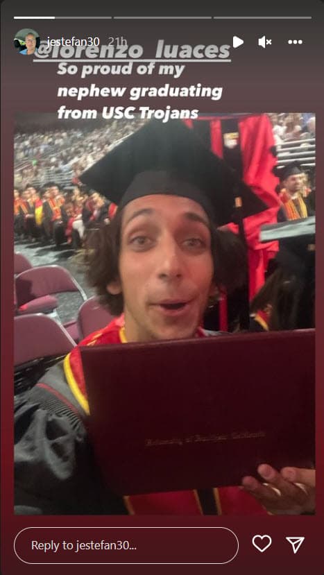 Ahora que Lorenzo Luaces terminó sus estudios, ¿se quedará a radicar en California o regresará a Miami con la dinastía Estefan?
<br>