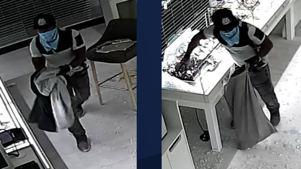 “Se ve a los tres hombres entrando a la tienda y llevándose una cantidad desconocida de joyas”, se lee en le comunicado de prensa de la policía de Flagstaff enviada a Univision Arizona.