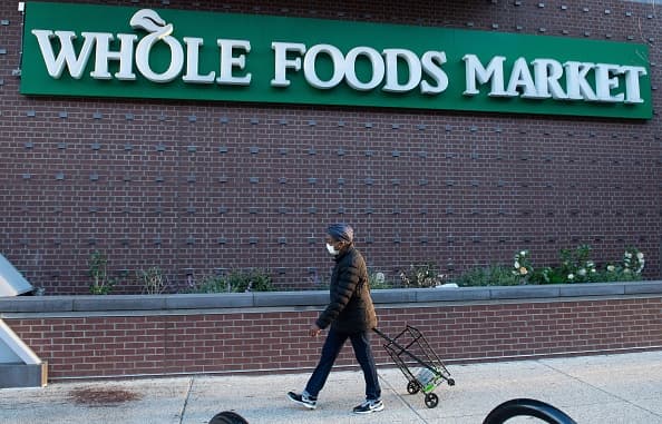 Trabajadores de Whole Foods convocan a huelga para exigir protecciones contra el coronavirus