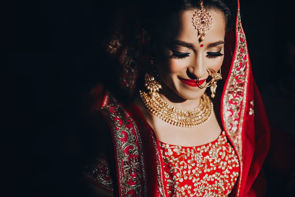 Exhudan autoridad, admiración y respeto, porque son muy estrictos y exigentes consigo mismos. Pero eso nace de una inseguridad por no estar dando lo mejor de sí que lo llevan hasta el territorio sentimental, ya que les cuesta encontrar pareja y mantener buena relación con su familia porque también exigen entrega y compromiso total de todos a su alrededor.