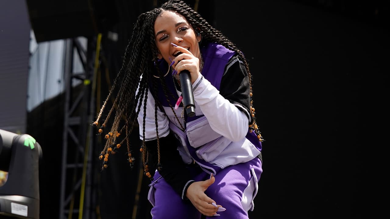 <i><b>Otra Más y Mentiras</b></i> fueron algunos de los temas con los que 
<b>La Gaby</b> se impuso en el escenario.