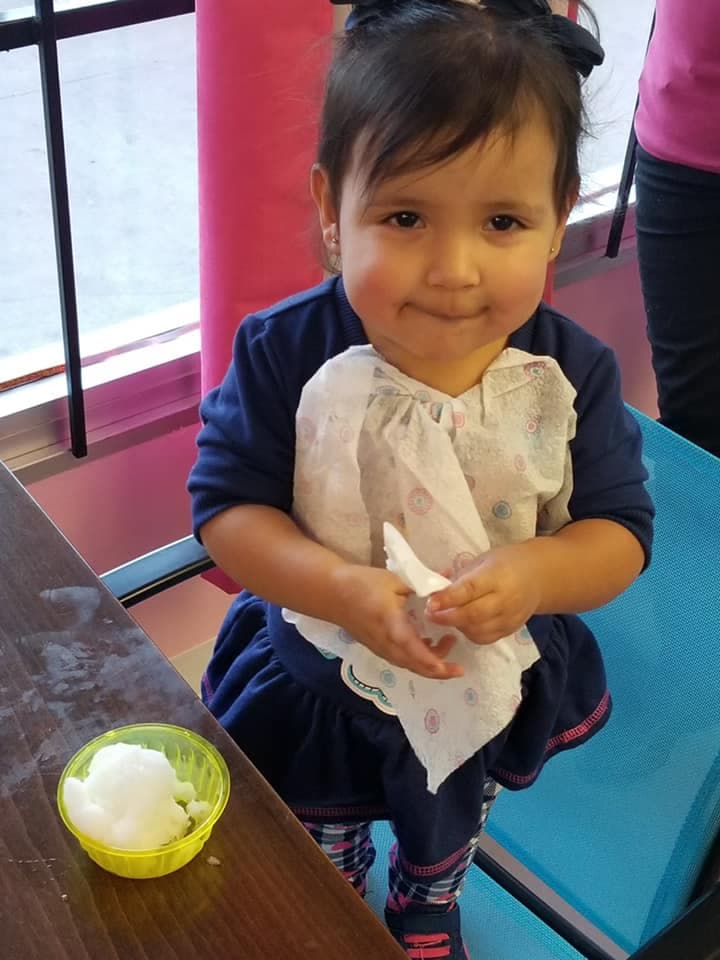 Documentos judiciales indican que l
<b>a madre quería "disciplinar" a la niña y que le pidió ayuda a su pareja. </b>