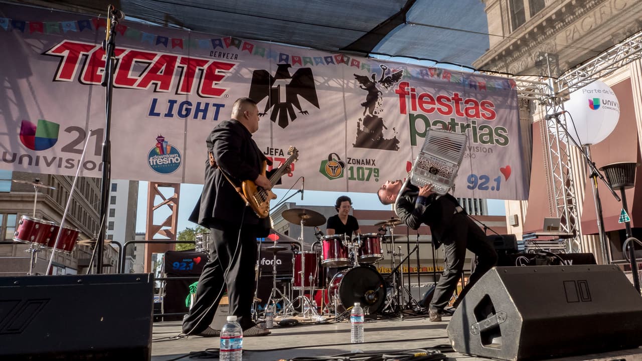 La celebracion de Independencia en el Fulton Mall