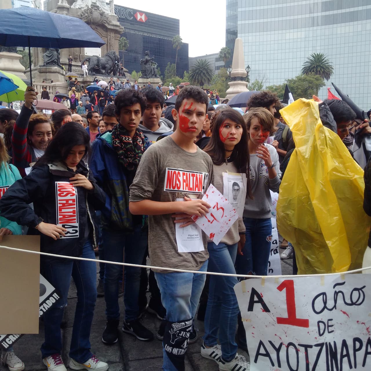 Expertos de CIDH seguirán investigación de Ayotzinapa hasta abril de 2016