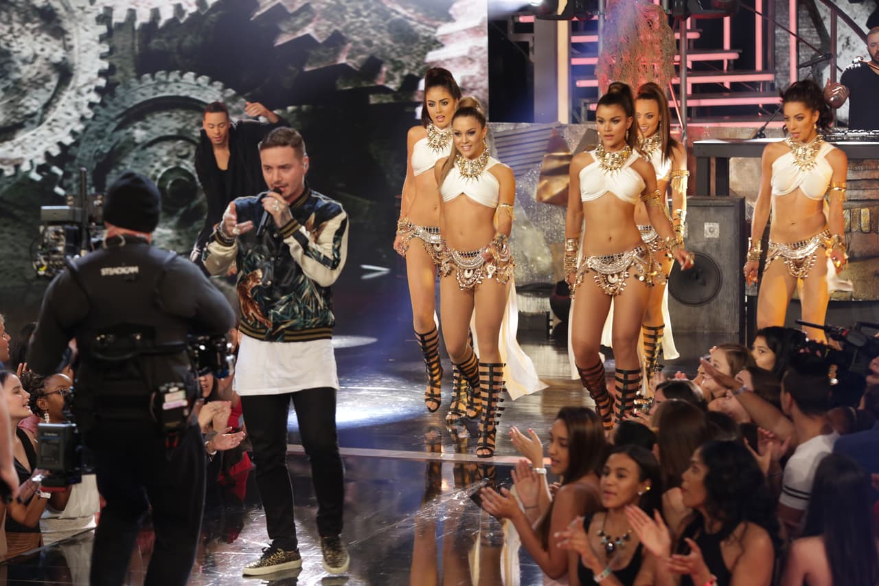 Con presentaciones inolvidables estos artistas conquistaron a las bellas con sexys letras y pegajosas melodías.