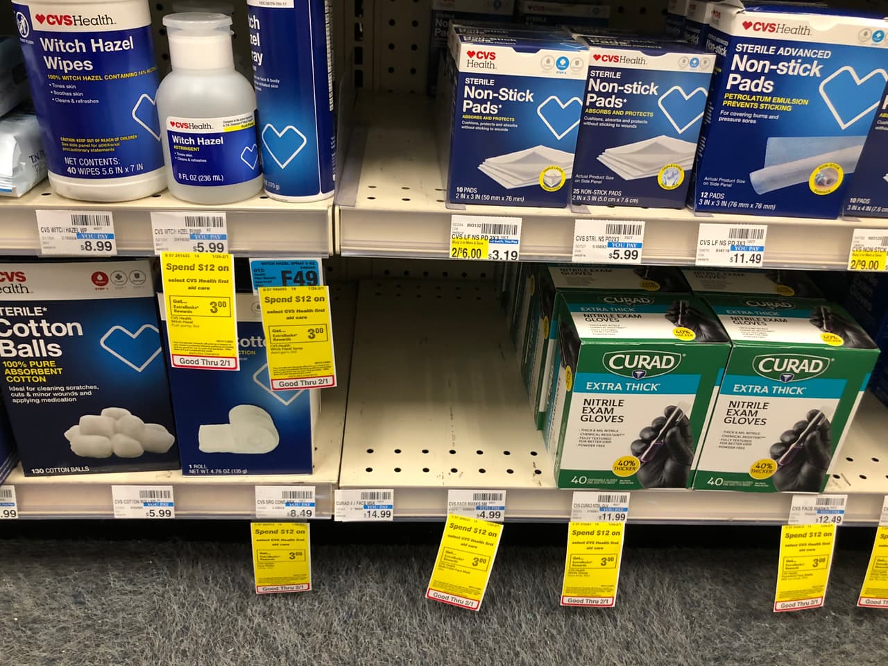 Los geles antisépticos pueden utilizarse para desinfectarse las manos, como una medida de prevención adicional. 
<br>