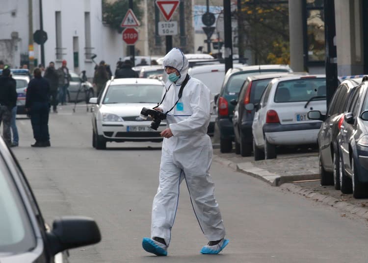 El profesor que supuestamente había sido atacado por un seguidor de ISIS... reconoce que lo inventó