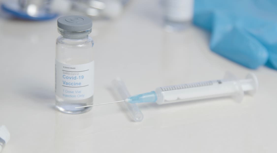 A excepción de Filadelfia, los residentes de Pensilvania de 16 años o más ahora son elegibles para recibir la vacuna covid-19, casi una semana antes de lo planeado originalmente. "A partir del (martes), todos los residentes de Pensilvania de 16 años o más serán elegibles para programar una cita para la vacunación", dijo la secretaria interina de Salud de Pensilvania, Alison Beam, durante una conferencia de prensa el lunes. El anuncio de elegibilidad, que cambió la fecha original del lunes 12 de abril, fue una sorpresa y la mayoría de la gente lo encontró alentador.