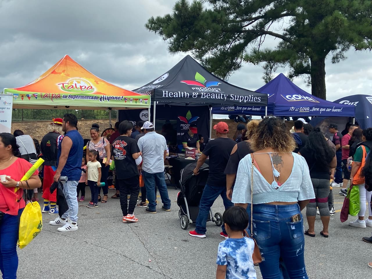 Quienes lleguen a la Plaza Fiesta también podrán acercarse a los diferentes puestos informativos.