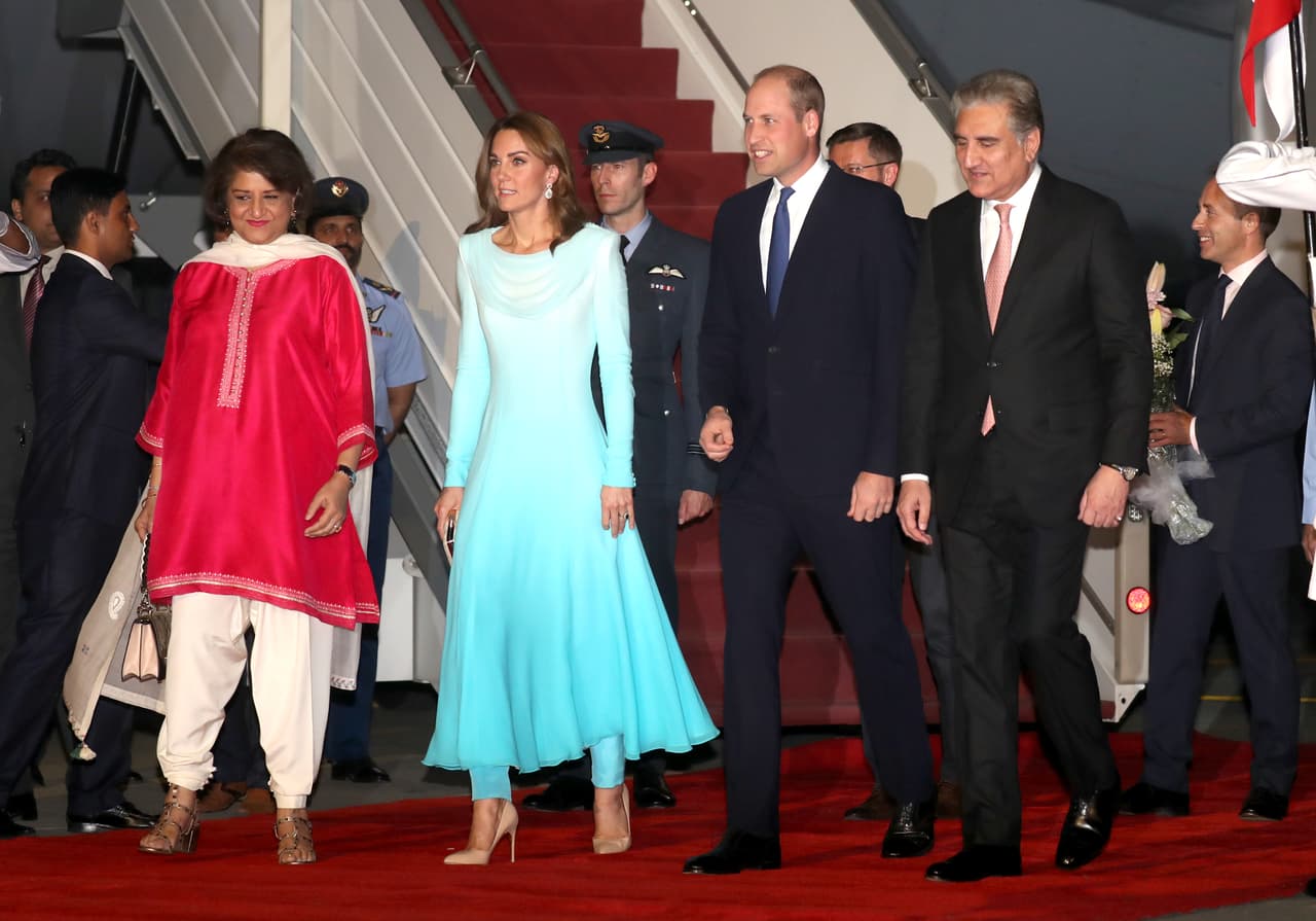 Según 
<b><a href="https://www.telegraph.co.uk/royal-family/2019/10/13/1000-police-secure-duke-duchess-cambridge-pakistan-hopes-visit/" target="_blank">The Telegraph</a></b>, más de 
<b>1,000 policías</b> se han dispuesto para la seguridad de la pareja. Esto es un hecho sin precedentes para un viaje de los duques de Cambridge.