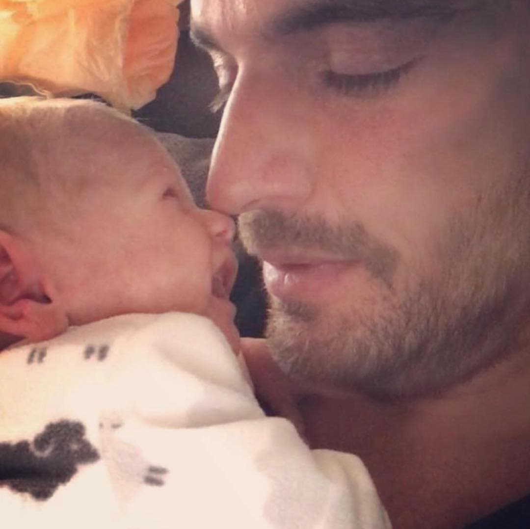 Después de un año, Julián Gil pudo convivir nuevamente con Matías y el actor aprovechó el momento para compartirlo en Instagram, donde tenía casi dos años sin publicar una imagen nueva de su hijo.