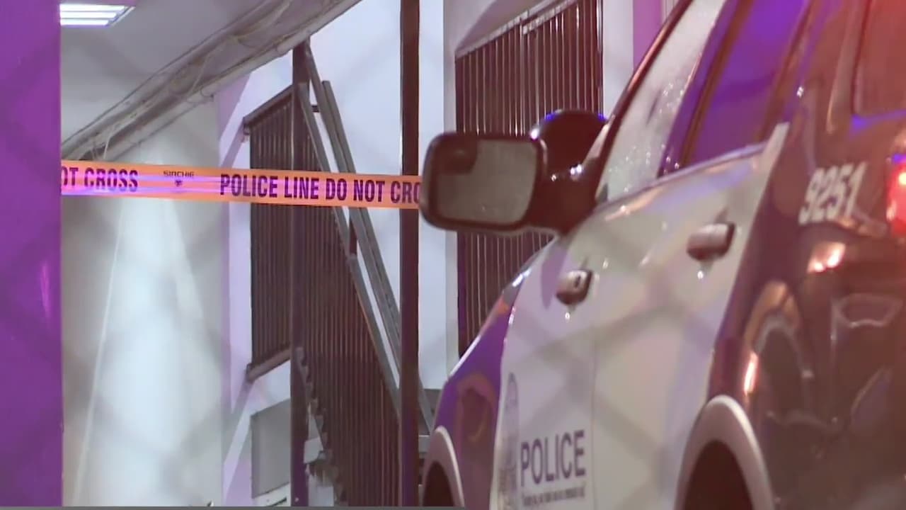 <b><a href="https://www.univision.com/local/austin-kakw/policia-austin-investiga-tiroteo-que-dejo-varios-heridos-en-un-motel-6-y-buscan-a-sospechoso-fotos">Tiroteo deja 3 heridos en un Motel 6 en Austin </a></b>
<br>
<br>Según el informe de la Policía de Austin, el hecho se reportó al rededor de las 11:17 de la noche del martes. Al llegar al Motel 6 ubicado en el 7100 de la interestatal 35 cerca a la avenida ST. John’s, oficiales encontraron a las victimas dentro de una de las habitaciones.