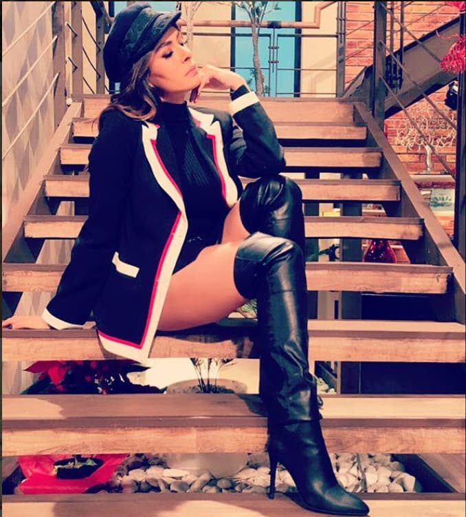 La botas y botines son pieza esencial para la vestimenta de otoño-invierno. Las largas son perfectas para combinar con abrigos largos y faldas.