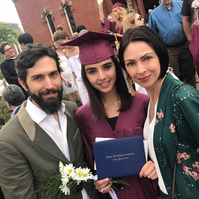 Benny, actualmente de 47 años, recientemente tuvo un gran éxito en la obra "El Hombre de la Mancha", que era uno de sus sueños más acariciados.
