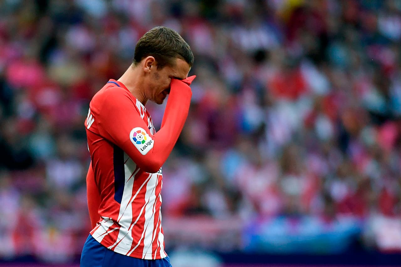 Atletico Madrid's French forward Antoine Griezmann reacts during the Spanish league football match between Club Atletico de Madrid and SD Eibar at the Wanda Metropolitano stadium in Madrid on May 20, 2018. (Photo by GABRIEL BOUYS / AFP) (Photo credit should read GABRIEL BOUYS/AFP/Getty Images)