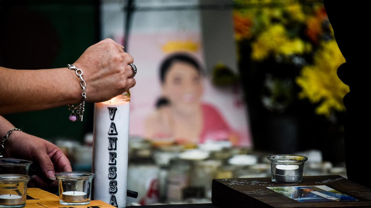 La soldado 
<b><a href="https://www.univision.com/temas/vanessa-guillen">Vanessa Guillén</a></b>, de 20 años, fue reportada como desaparecida el 22 de abril del 2020 en la base militar de Fort Hood, donde dos meses después se determinó que fue asesinada cuando se hallaron sus restos cerca del río León.