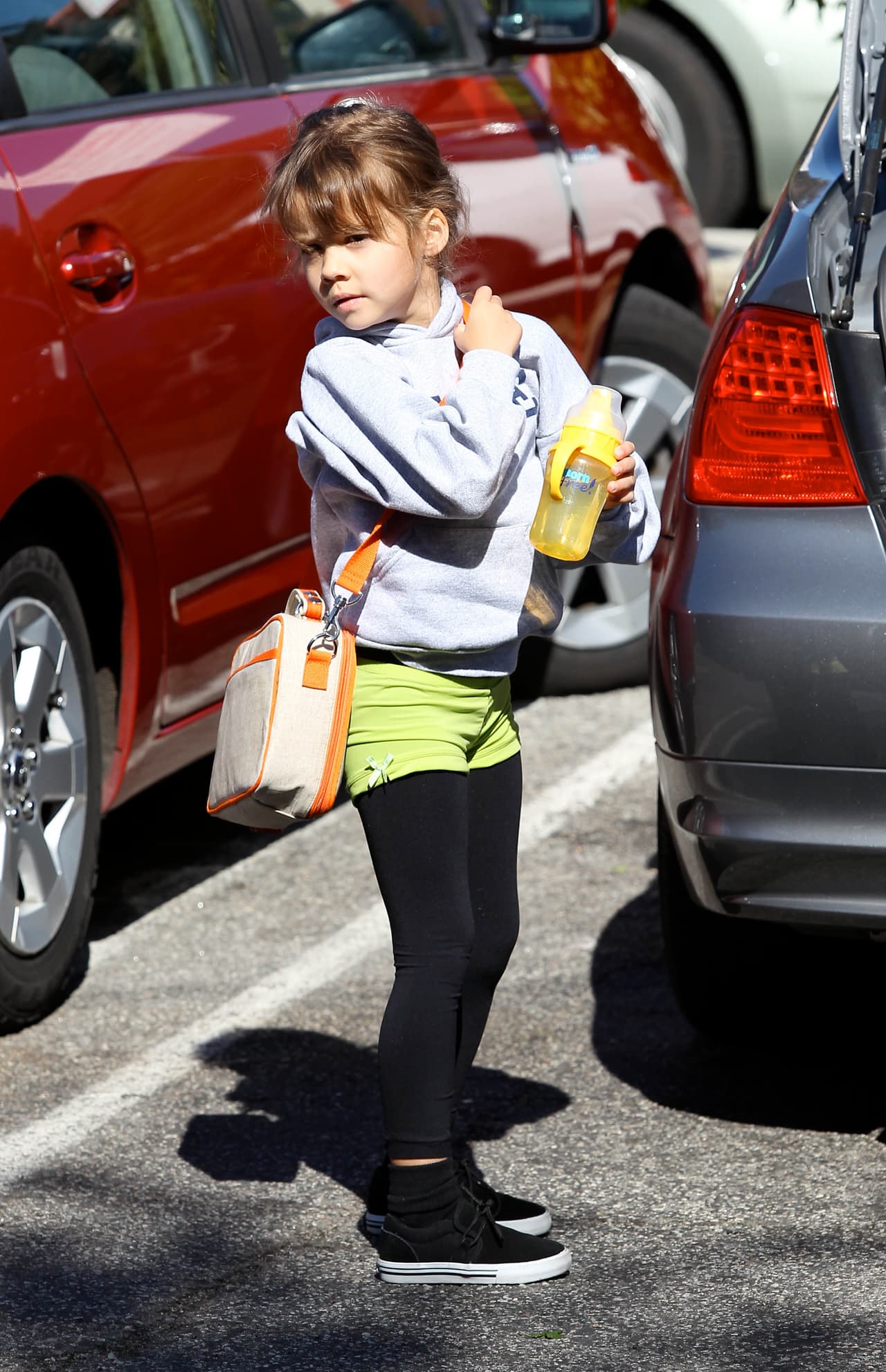 Por su parte, la hermana grande de Heaven, Honor, escoge su propia ropa. ¡Eso sí: siempre la combina! Además, usa mochilas en las que cabe todo lo que necesita para la escuela. Muy bien pensado,